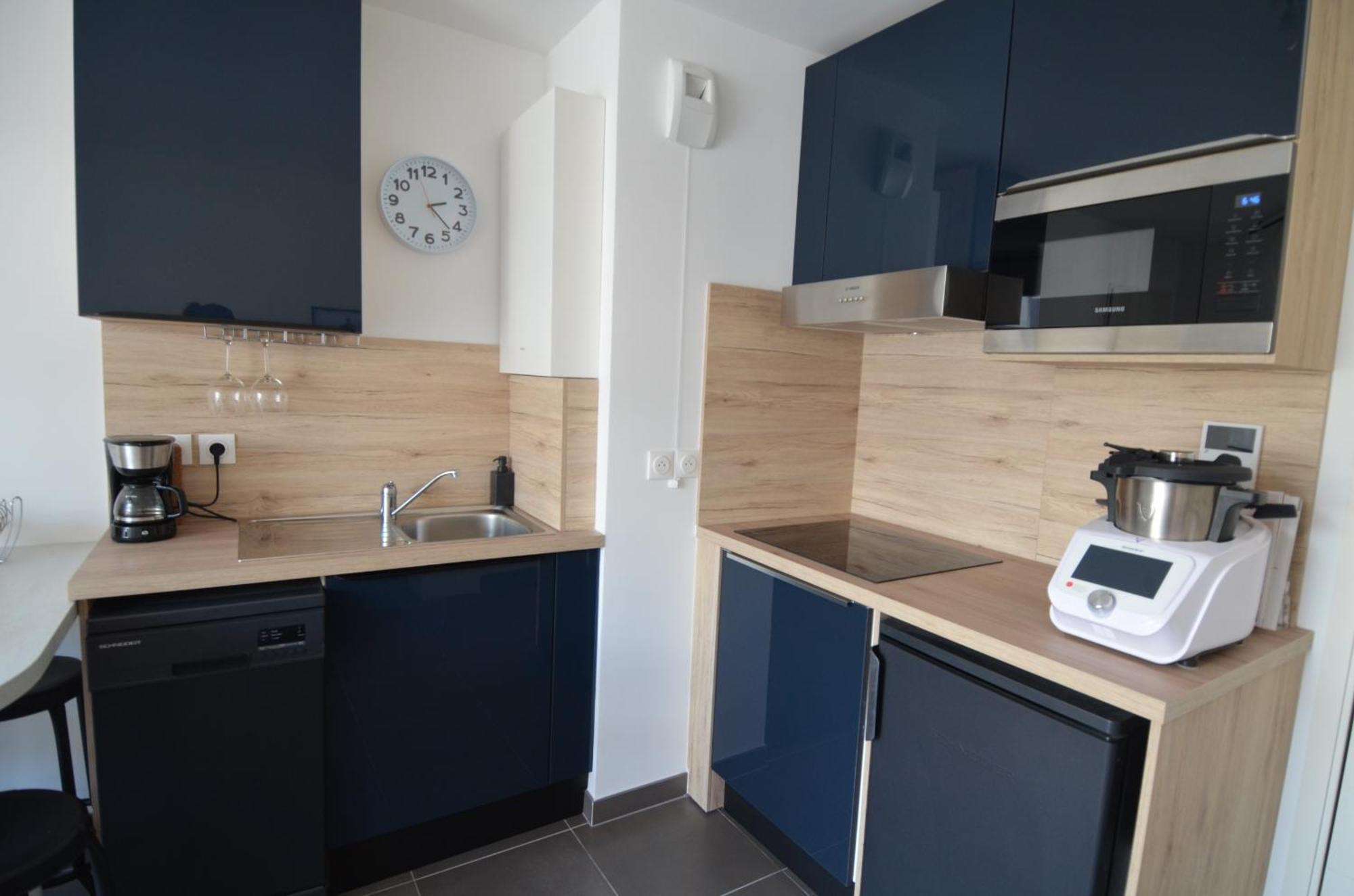 Villa Smolett - Appartement Cosy Au Coeur Du Quartier Du Port Nice Dış mekan fotoğraf